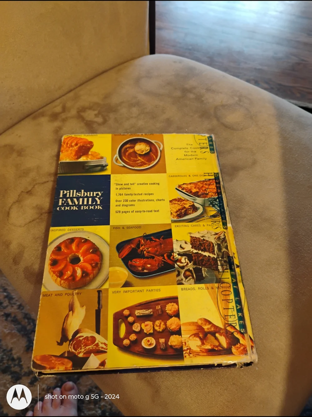 1963 Pillsbury Family Cook Book - Blue Cover